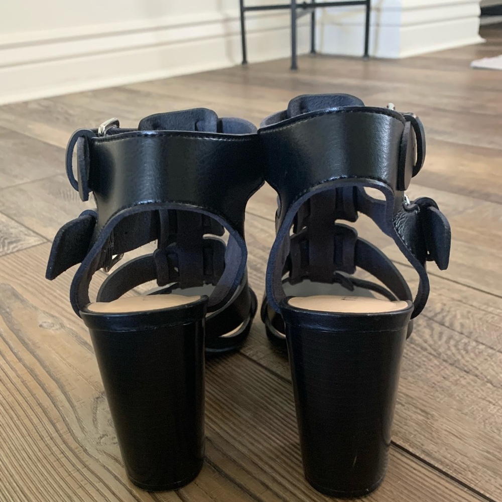 Heels - Picture 4 of 7
